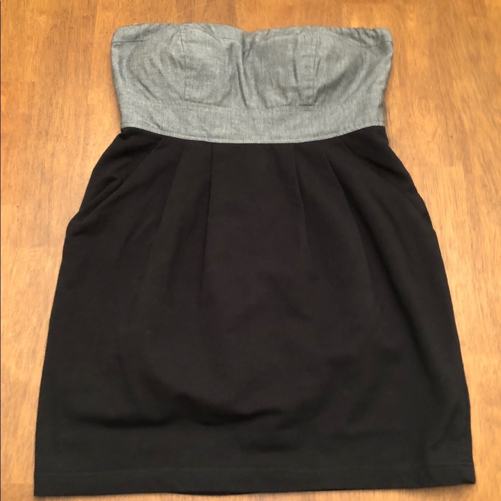 Super cute strapless dress